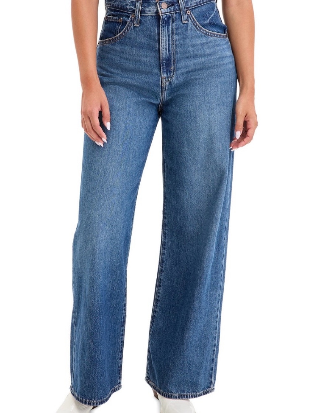 Levi’s Cinch-Waist Lightweight Baggy Jeans